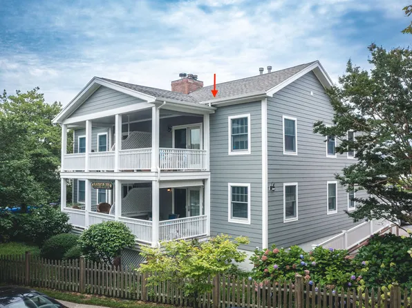 120 Stockton Pl #3, Cape May, NJ 08204