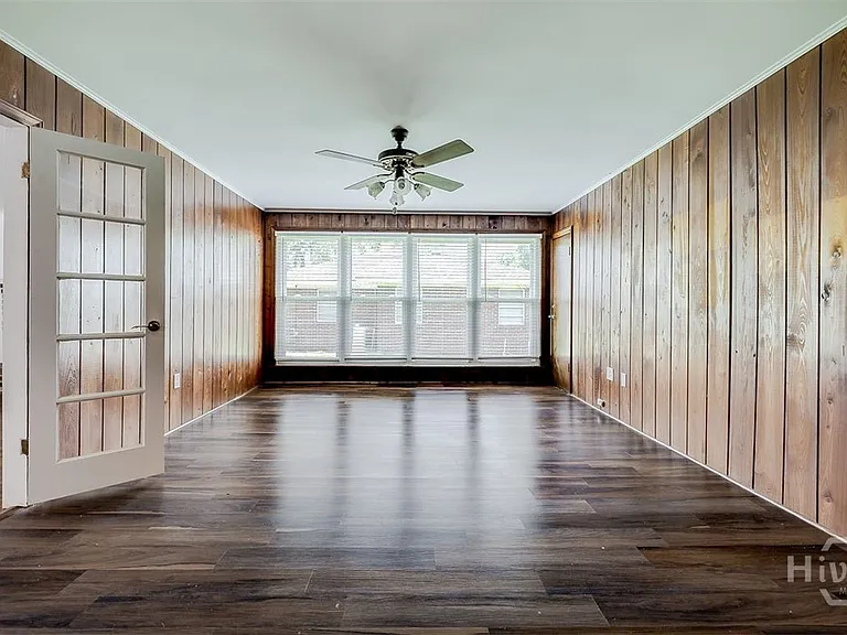 16 Herty Ave — Photo 9
