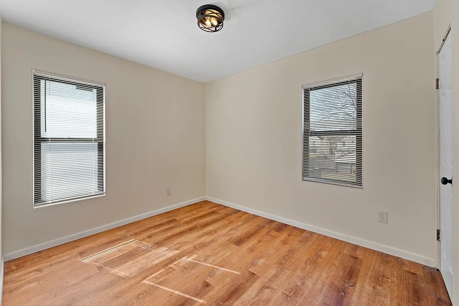 4 bed, 2334 sqft, $2,300 — Photo 1
