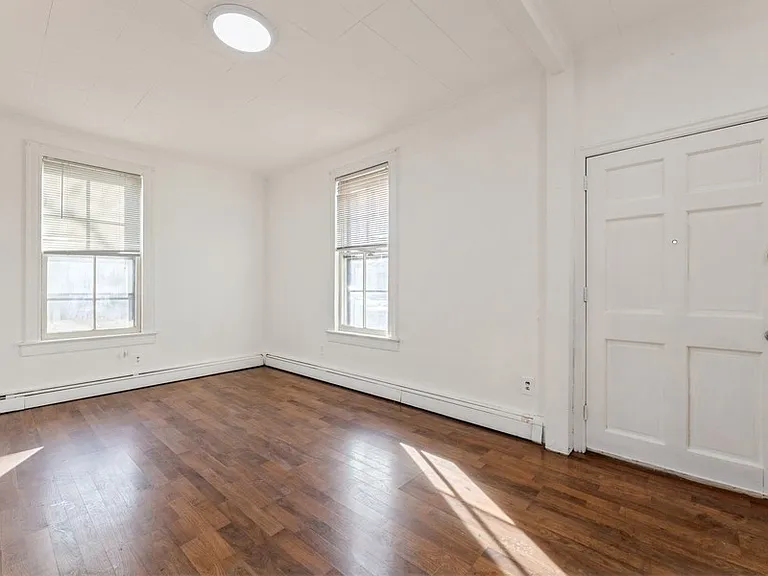 21 Central Ave — Photo 12