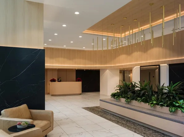 699 Whiting Way #2401, Coquitlam, BC V3J 7W9