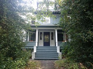 922 15th Ave E, Seattle, WA 98112