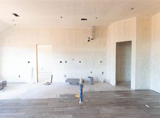 10332 SW 56th St, Mustang, OK 73064
