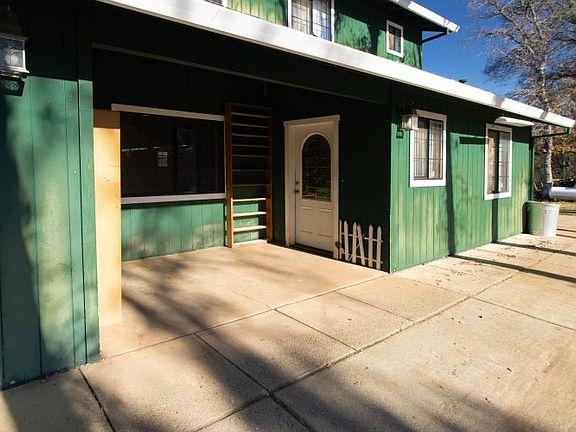 2nd image of 18365 Rainbow Canyon Dr