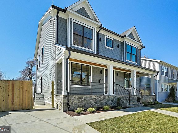 3rd image of 9936 Mayfield Dr