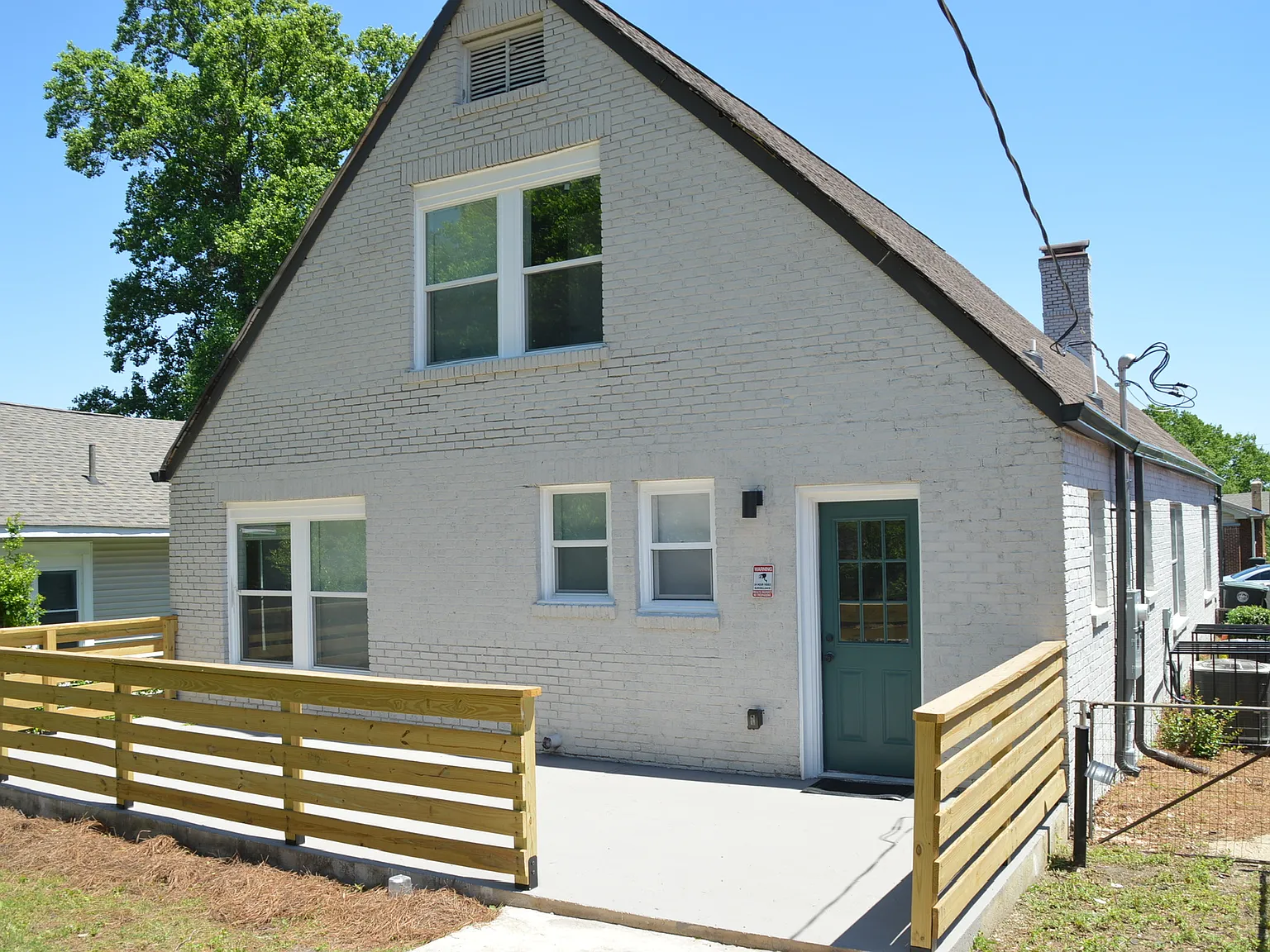 4 bed, 2392 sqft, $1,750 — Photo 4