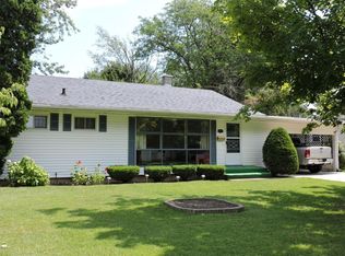 204 Pioneer Ave, Sturgis, MI 49091