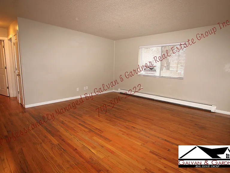 305 E Arvada St #10 — Photo 11