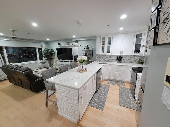 3rd image of 112 Atlantic Ave APT 70