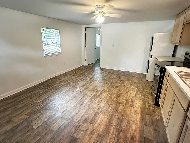 34 E Main St #C — Photo 5