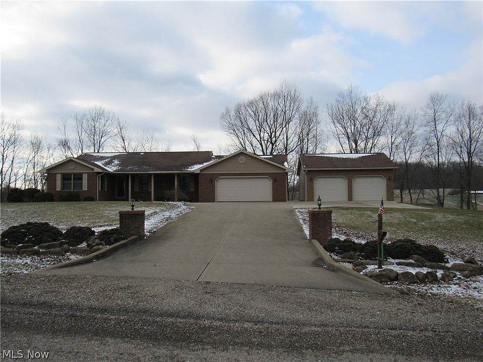1st image of 59795 Westwind Ln