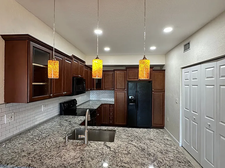 6361 Aragon Way #MAIN — Photo 5