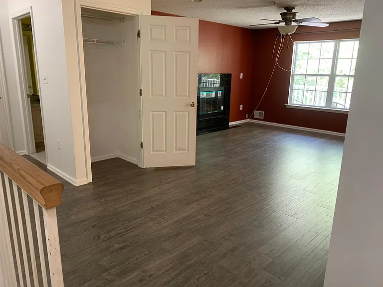 77 Prestwick Way — Photo 9