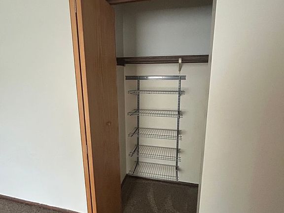 5th image of 29 Alexander Ave APT 211