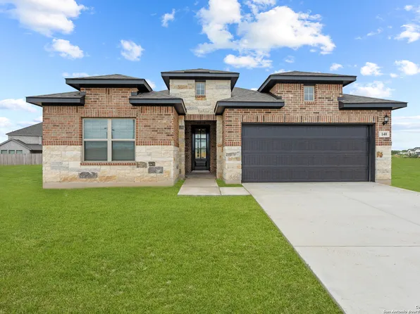 140 Cherrybark Oak, Castroville, TX 78009