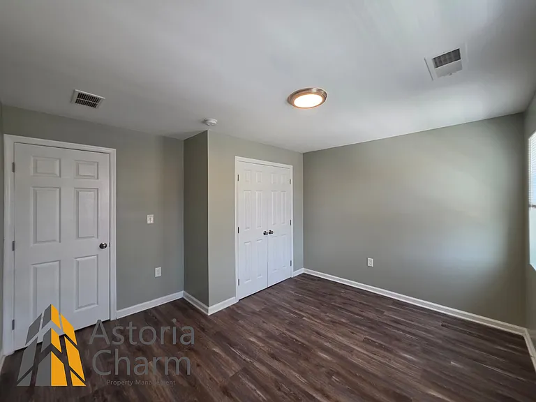 203 Chestnut St — Photo 10