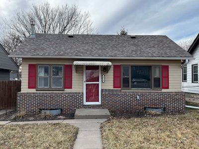 3915 S 19th St, Lincoln, NE, 68502