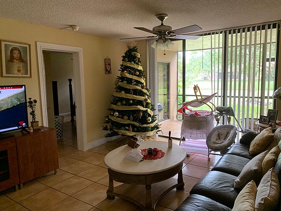 3rd image of 10125 W Sunrise Blvd APT 102