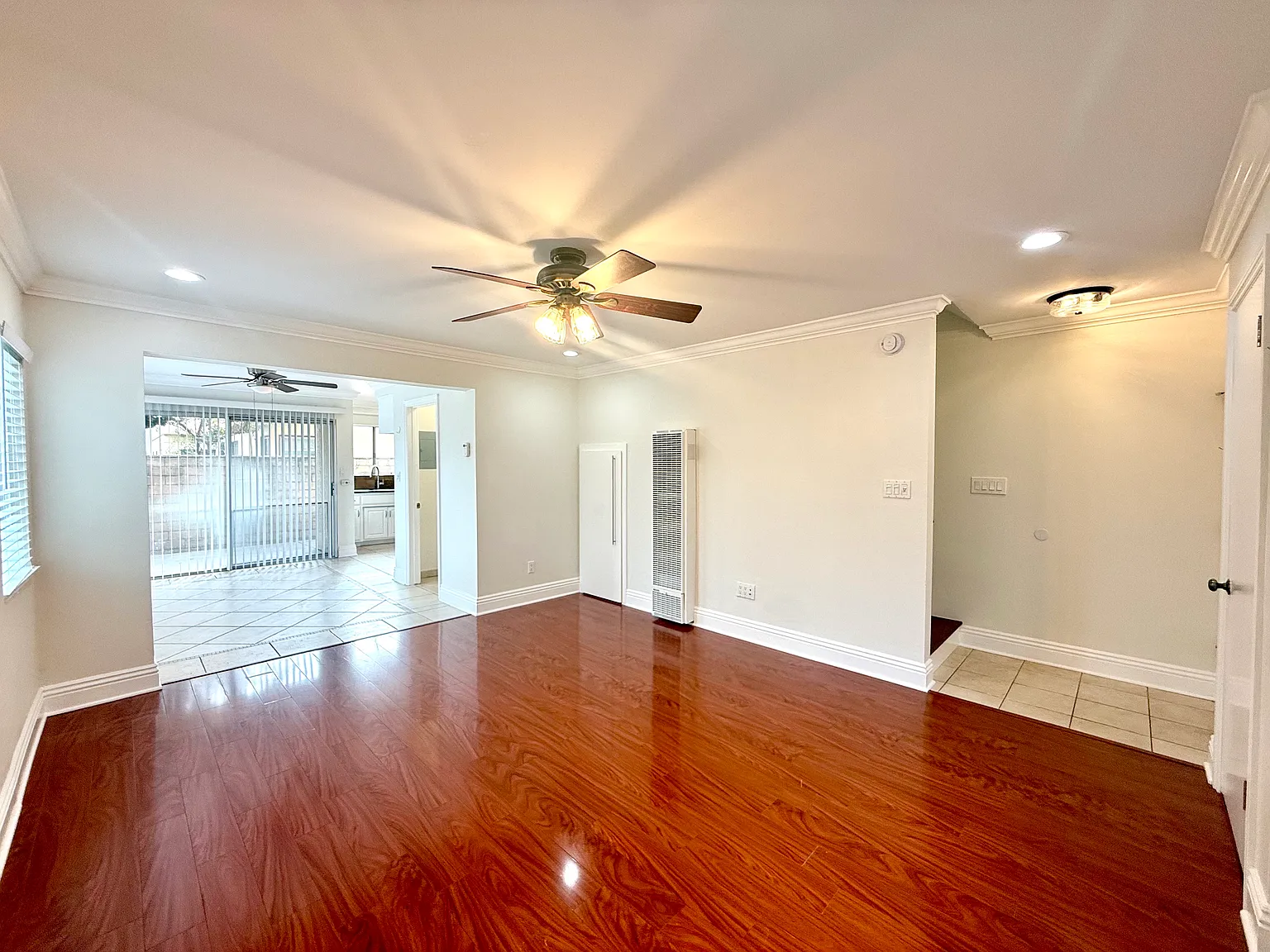 2 bed, 1.5 bath, 1200 sqft, $2,800 — Photo 3