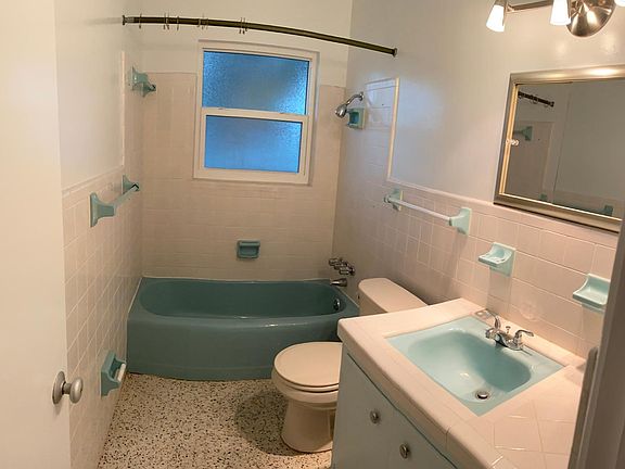 5th image of 2666 Datura St