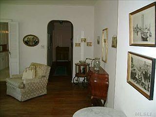 2nd image of 819 Broadway APT 2GG