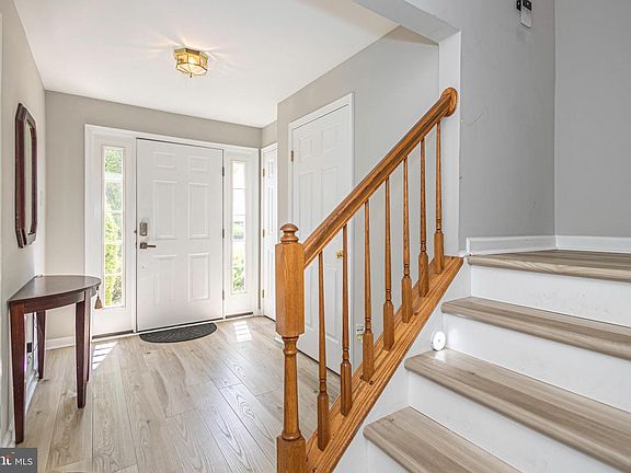 4th image of 504 Joshua Ct