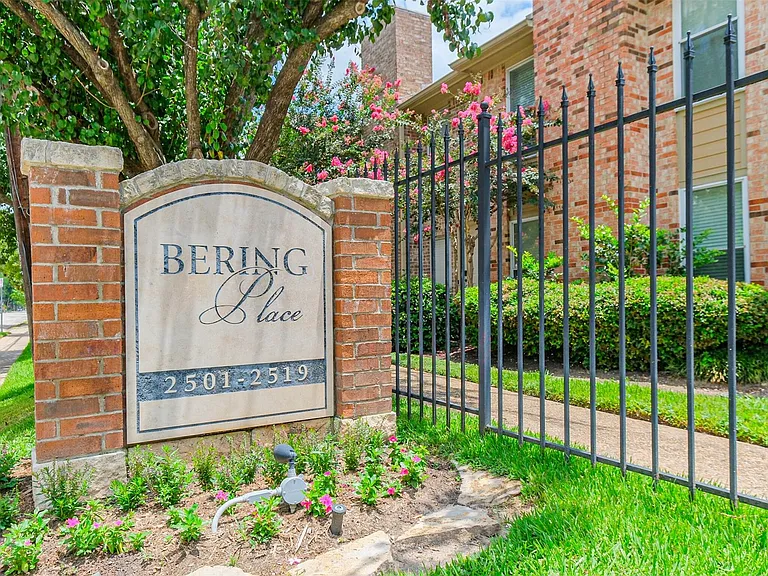 2507 Bering Dr #9 — Photo 25