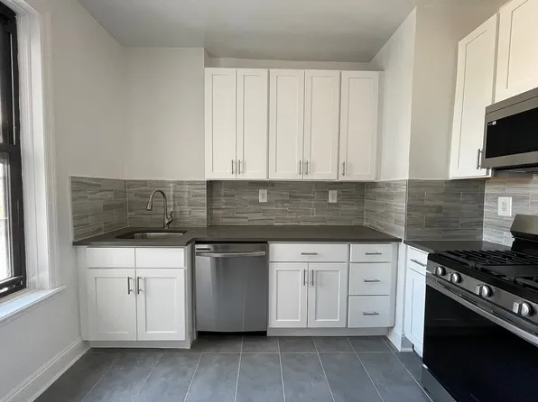 118-65 Metropolitan Ave #3F, Kew Gardens, NY 11415