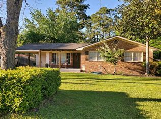 608 E Smith Ave, Nashville, GA 31639