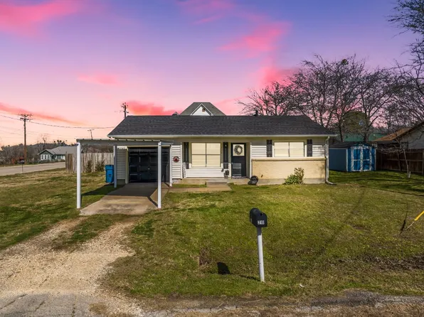 210 W Adair St, Alvarado, TX 76009