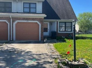 1529 Timber Village Dr, Greenwood, IN 46142