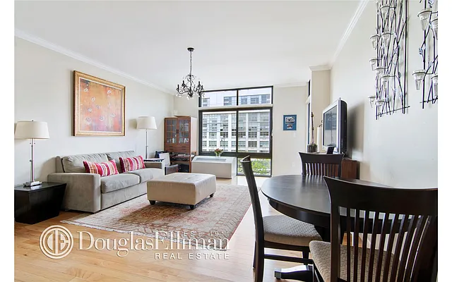 Rented by Douglas Elliman | media 32