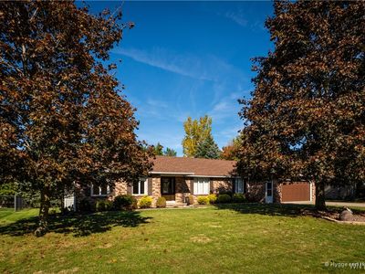 8242 Clarence Ln N, East amherst, NY, 14051