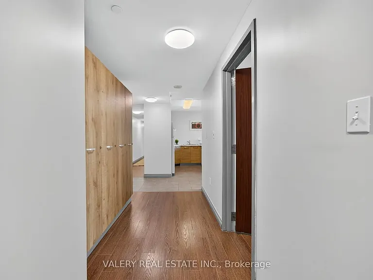 328 Regina St N #602 — Photo 11