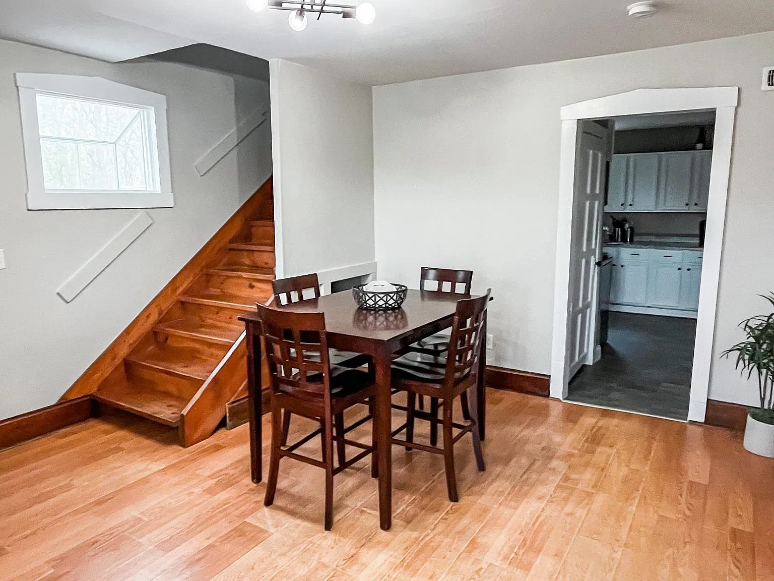 4 bed, 1456 sqft, $2,000 — Photo 3