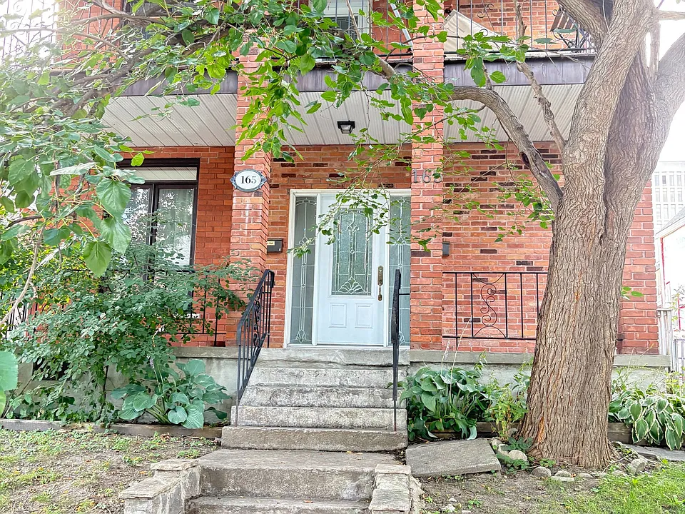165 Patterson Ave E #2