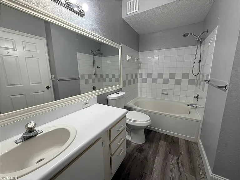 11561 Villa Grand #717 — Photo 7