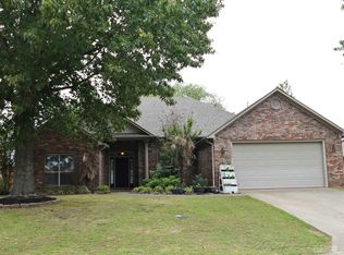 4630 Fugitt St, Conway, AR 72034