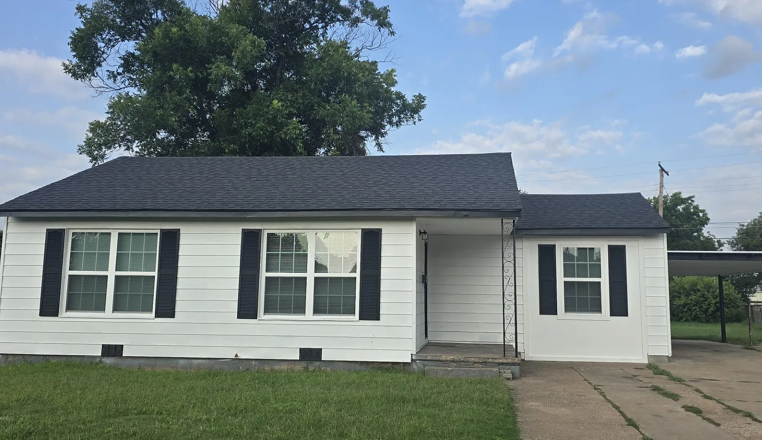 4 bed, 1253 sqft, $1,595 — Photo 1