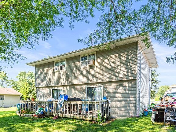 Each Unit has their own deck.