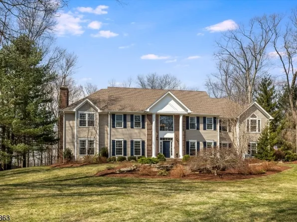 5 Green Hill Rd, Chester Twp., NJ 07930