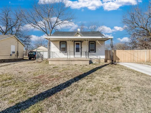 1025 N Saint Paul St, Wichita, KS 67203