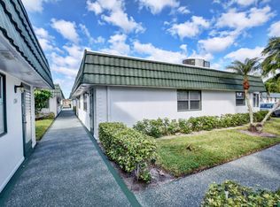 135 Waterford Cir #F, Delray Beach, FL 33446