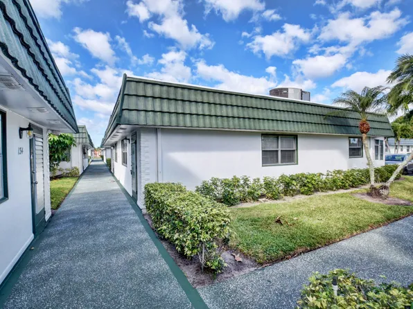 135 Waterford Cir #F, Delray Beach, FL 33446