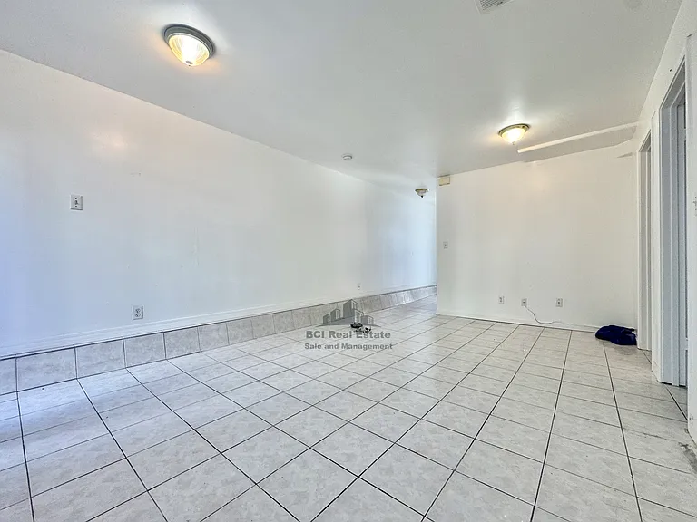 115 Concord St — Photo 12