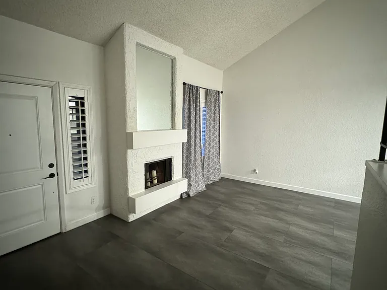 819 N College Ave #F107 — Photo 3