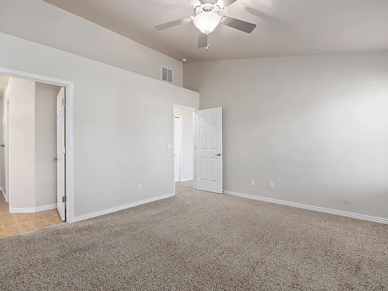 2319 Stadium Blvd — Photo 19