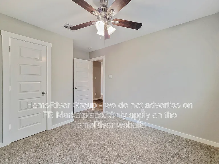 8122 Hush Heights Dr — Photo 16