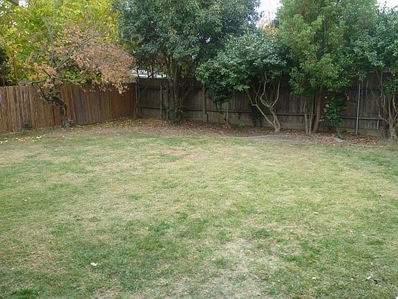 5th image of 1831 Park Blvd