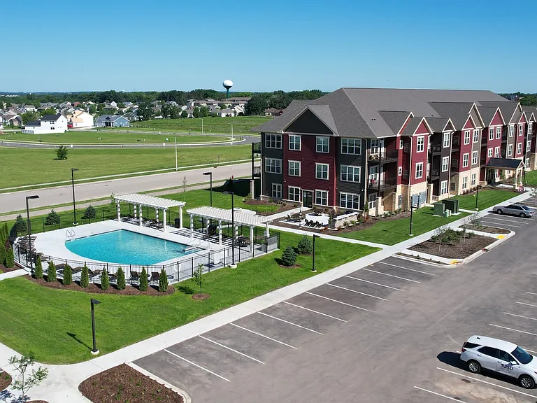The Terraces of Windsor Crossing - Saltwater Pool
